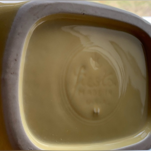 VINTAGE Fiestaware Yellow Pitcher - Picture 15 of 15